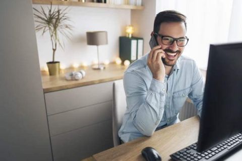 Im Berufsleben ist es klar geregelt: Ist man „auf Arbeit“ engagiert man sich in seinem Beruf. Ist man aber zu Hause geht es einzig um das Privatleben. Warum man sich im Homeoffice gut strukturieren muss, erfahren Sie in diesem Blogbeitrag.