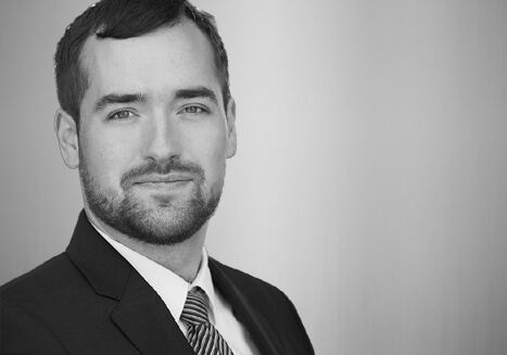 Heute möchten wir Ihnen Aron Labonté vorstellen. Für das Deutsche eLearning Studieninstitut ist er von nun an im Tutorenteam des Bildungsbereiches der IHK-Weiterbildungen tätig.